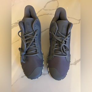 Mens Nike Sneakers Size 10